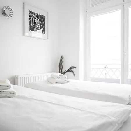 Johouse 4 Apartment *