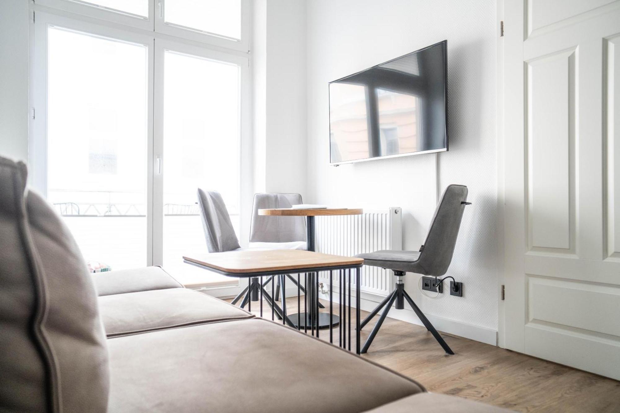 Johouse 4 Apartment *